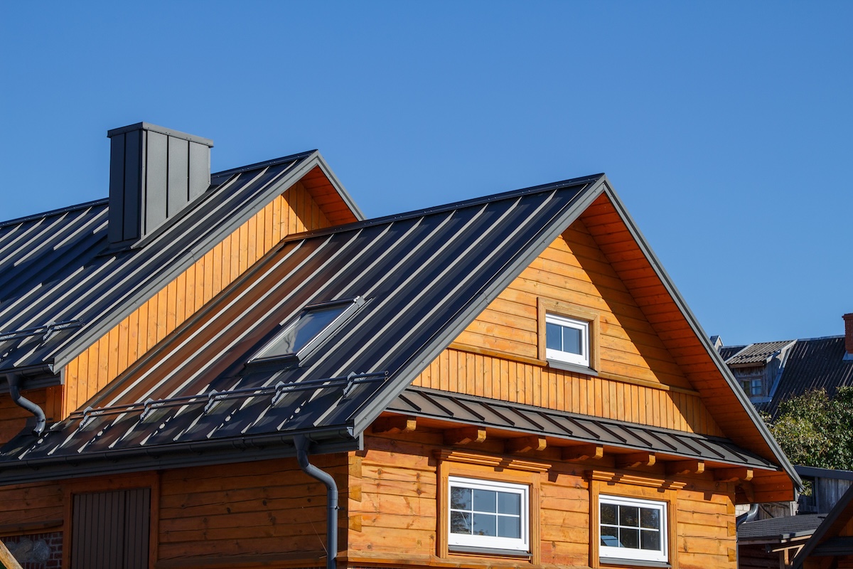 ✨ 7 Common Metal Roof and Siding Color Combinations